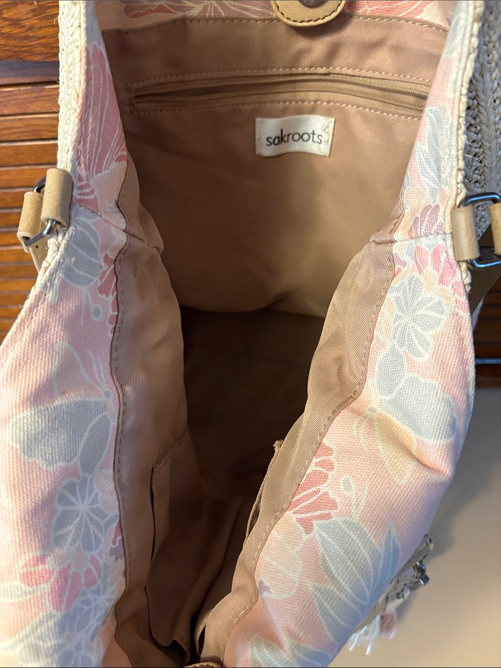 Sakroots Beige Crochet Shoulder Bag with Pastel Floral Panel - Picture 5 of 10